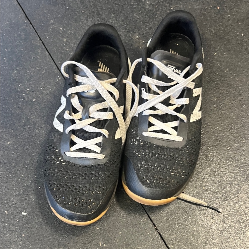 New Balance Black and White Minimus Shoes Gum Vibram soles! - Picture 4 of 9